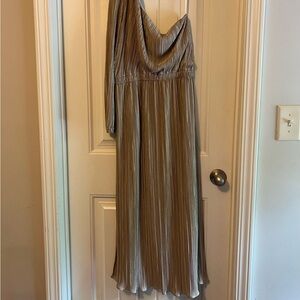 Elegant One-Shoulder Pleated Dress